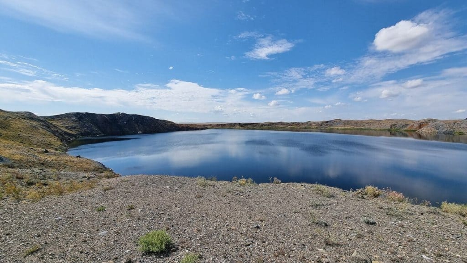 Atomic_Lake_Atomwaffentestgelande_Semipalatinsk_Kasachstan-1024x577