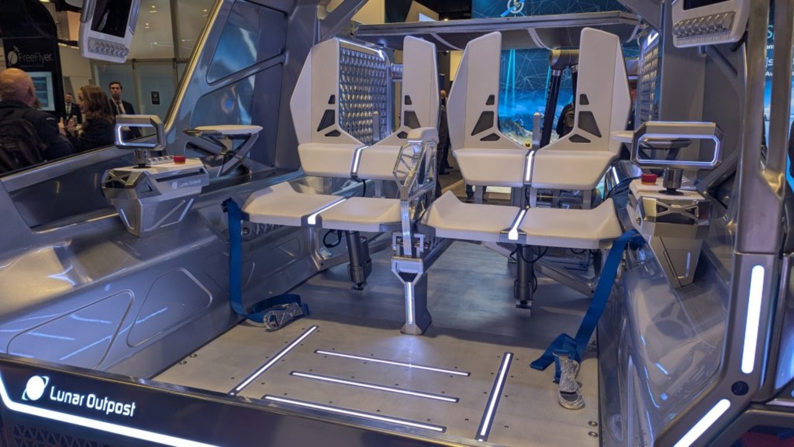 Interior-Rover-lunar-Eagle-Lunar-Outpost-02-1024x576