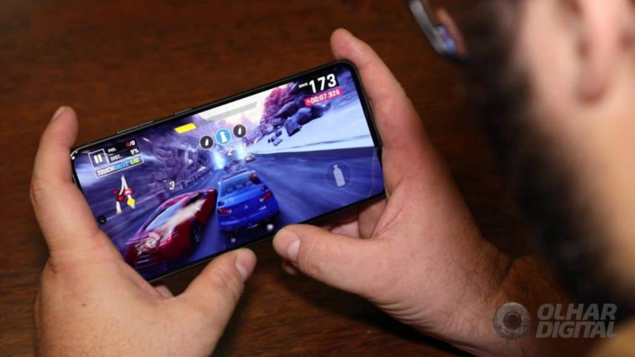 galaxy-s21-fe-asphalt-9-1024x576
