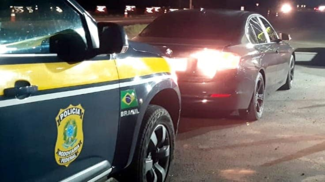 policiaMeio
