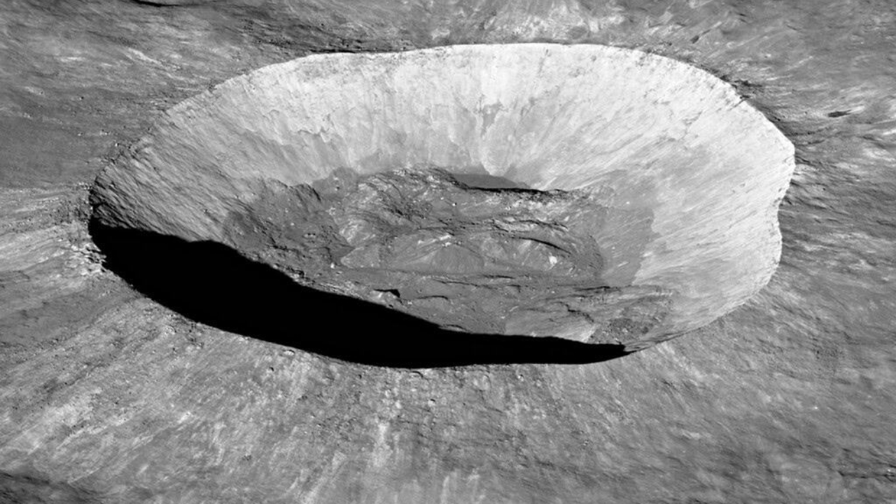 cratera-Giordano-Bruno-da-Lua-1024x597