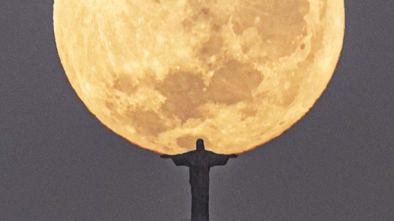 lua-de-morango-cristo-redentor-1024x566