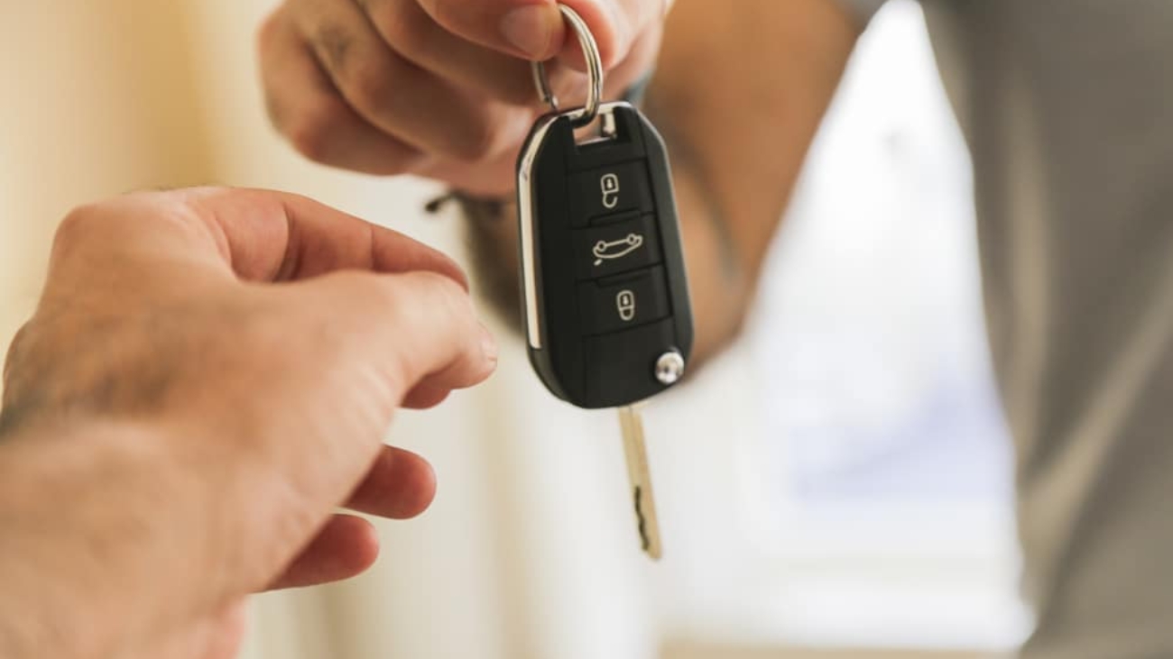 shutterstock_chave-carro-venda