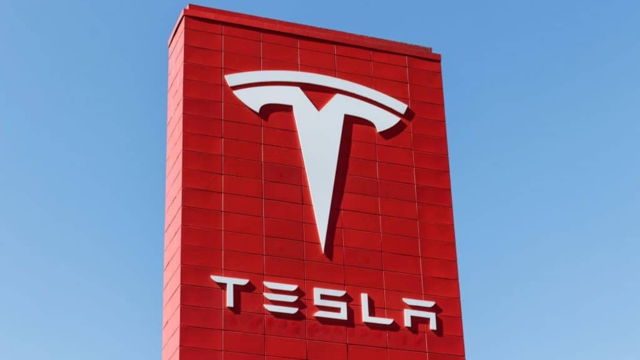 tesla-1024x682