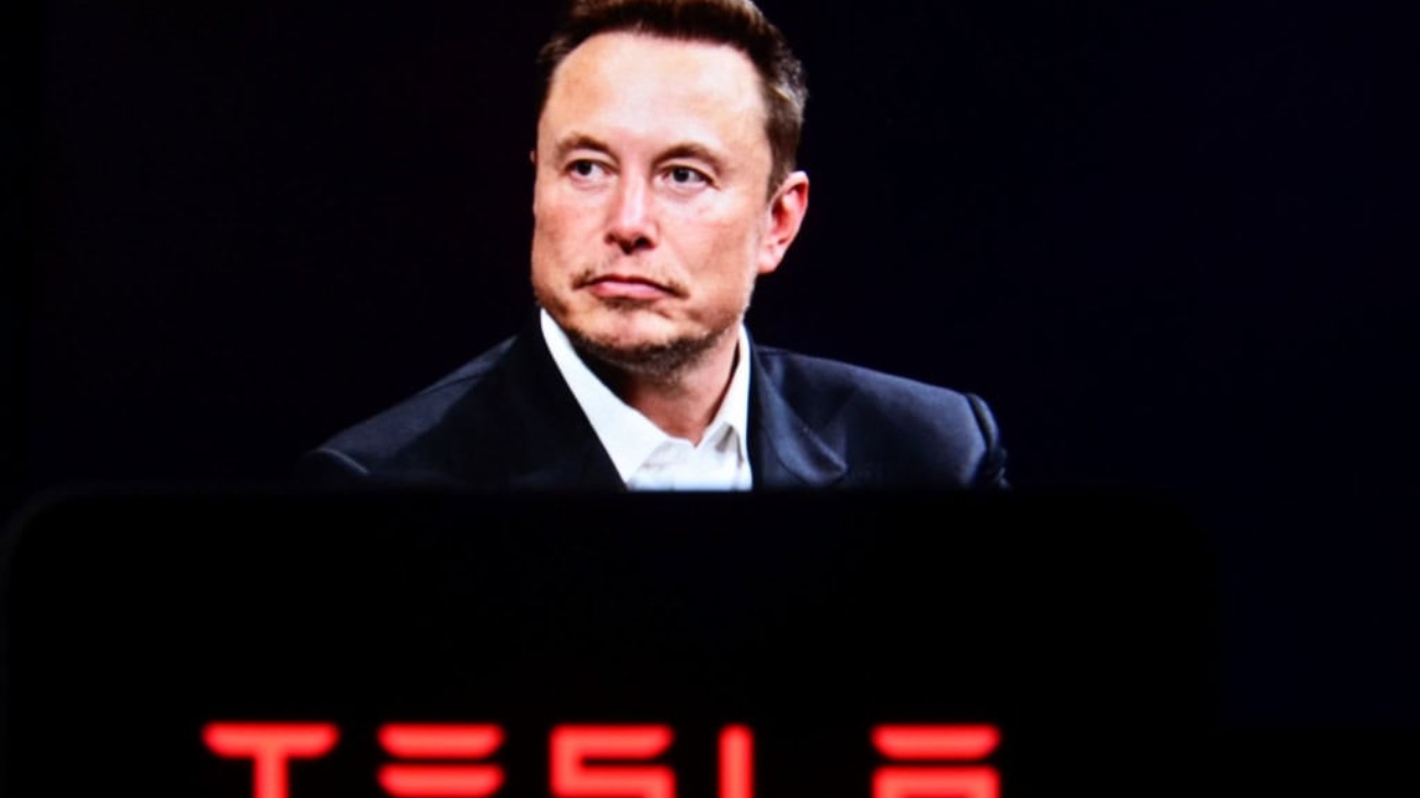 tesla-elon-musk-1024x678-2